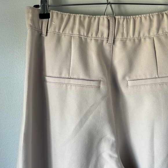 Abercrombie & Fitch Wide High Rise Wide Leg Trouser - Picture 7 of 7